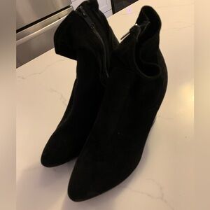 Aldo Size 8 Black Booties Great condition.